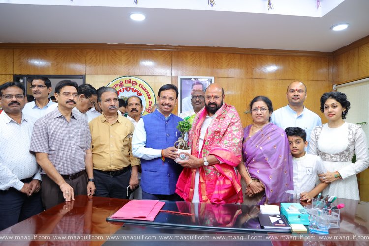 TSRTC నూతన చైర్మన్ గా ముత్తిరెడ్డి యాదగిరి రెడ్డి బాధ్యతల స్వీకరణ