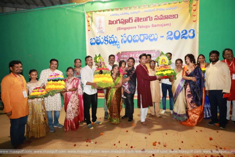 సింగపూర్ తెలుగు సమాజం ఆధ్వర్యంలో ఘనంగా బతుకమ్మ సంబరాలు