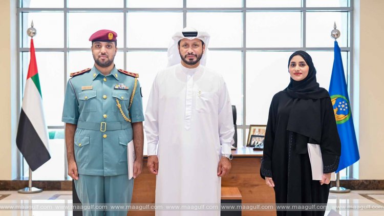 Al Shamsi honors two distinguished cadres at Sharjah Police