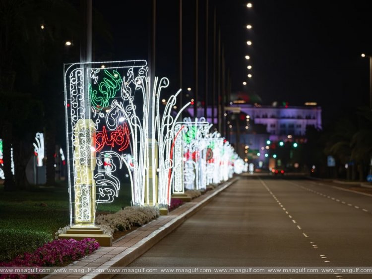 Abu Dhabi shines with 4,800 geometric shapes for 52nd National Day