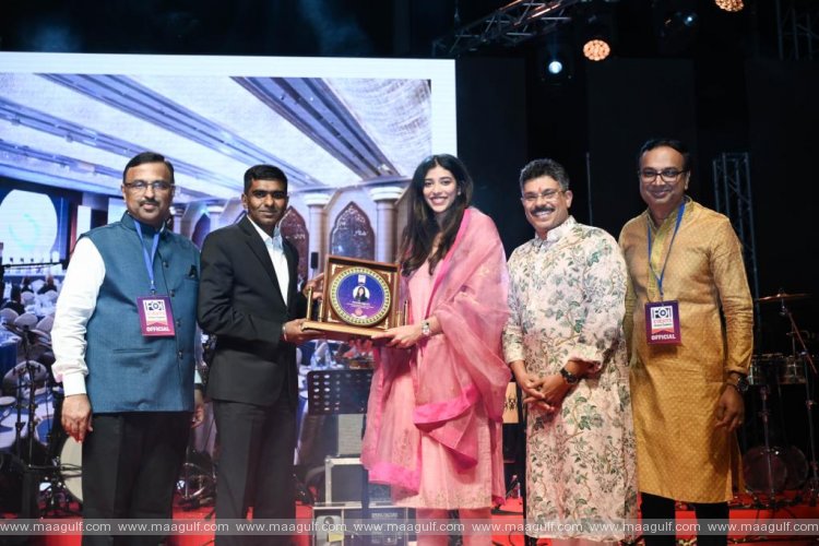 1 వెలుగులు విరజిమ్మిన దీపావళి ఉత్సవ్-2023..హాజరైన 10వేల మంది ప్రవాసులు