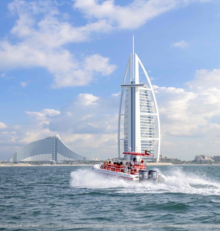 \'LOVE BOAT UAE\' is proud to reveal its amazing offers to watch Dubai\'s most prominent landmarks