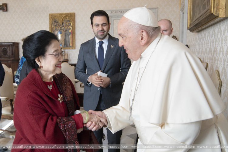 20 Pope Francis discusses global challenges with Zayed Award for Human Fraternity 2024 Committee