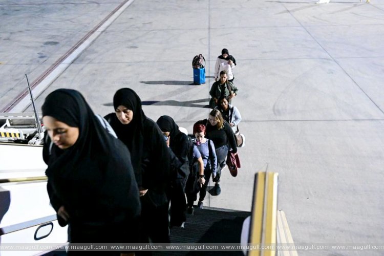 20 10 Emirati female volunteers depart for Gaza to join the UAE field hospital
