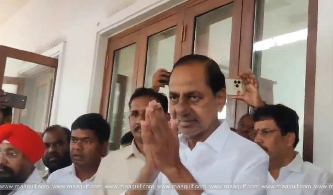 ఎన్నికల ఫలితాల తర్వాత తొలిసారి జనం ముందుకు వచ్చిన కేసీఆర్..