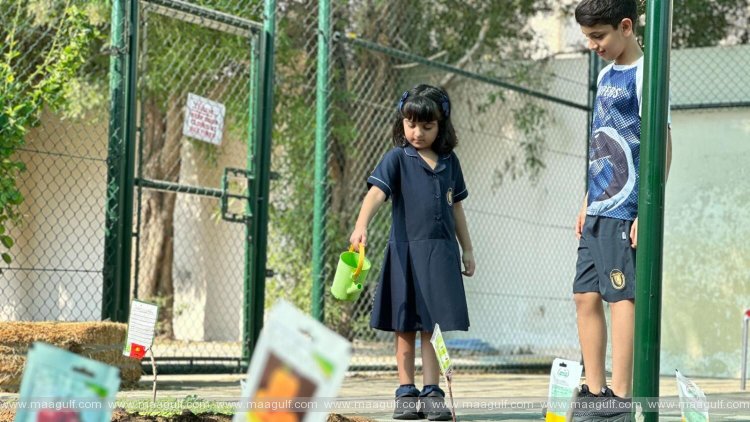 తాజా కూరగాయలు, రంగురంగుల పువ్వులు: పొలాలుగా యూఏఈ పాఠశాలలు