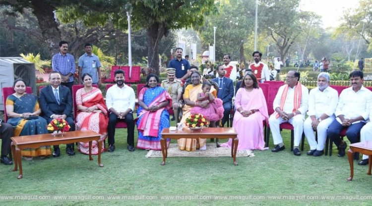 రాష్ట్రపతి నిలయంలో తేనీటి విందు