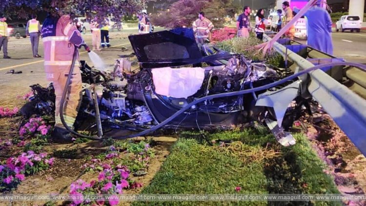 దుబాయ్ లో వంతెన పై నుంచి పడ్డ స్పోర్ట్స్ కారు..ఇద్దరు మృతి