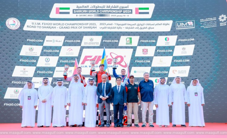20 Khaled bin Abdullah Al Qasimi honours winners of Grand Prix