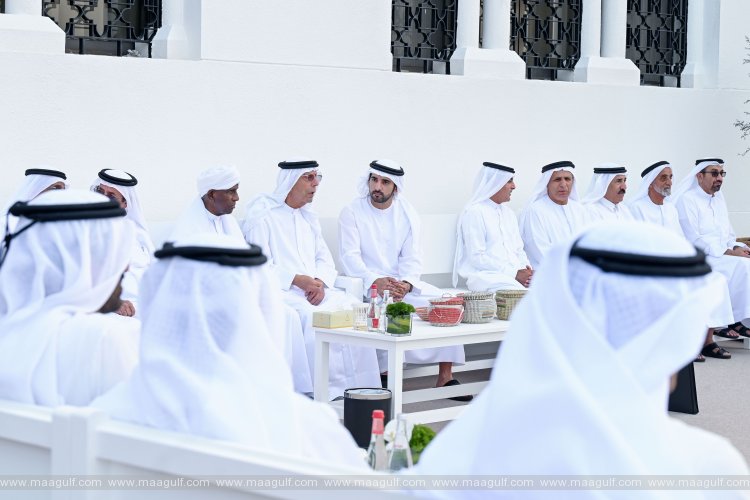 Sheikh Hamdan interacts with dignitaries and senior officials at Zabeel majlis