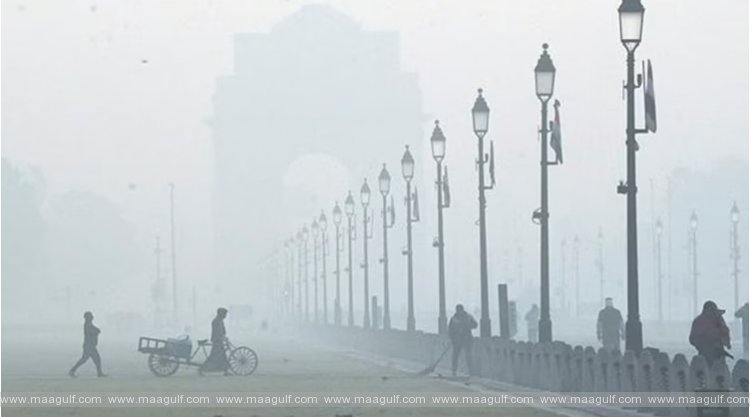 1 ఢిల్లీలో 4.9 డిగ్రీలకు పడిపోయిన ఉష్ణోగ్రతలు