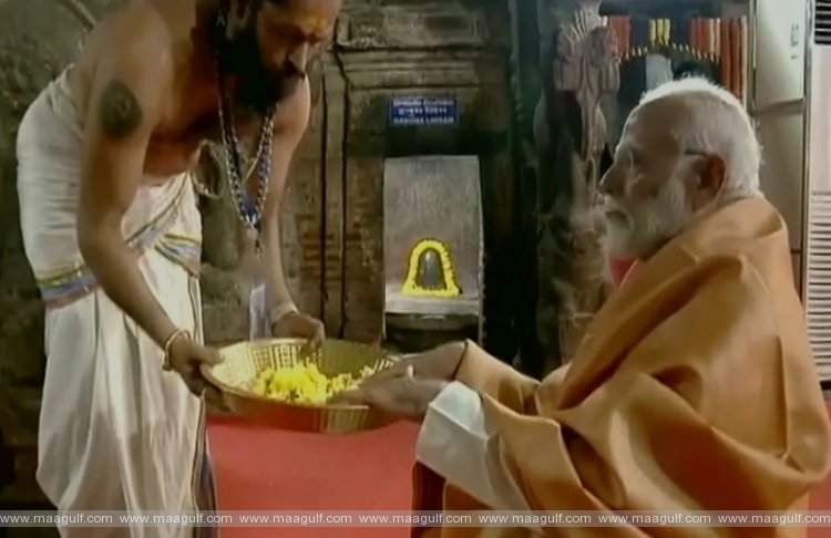 లేపాక్షి ఆలయాన్ని సందర్శించిన ప్రధాని మోదీ