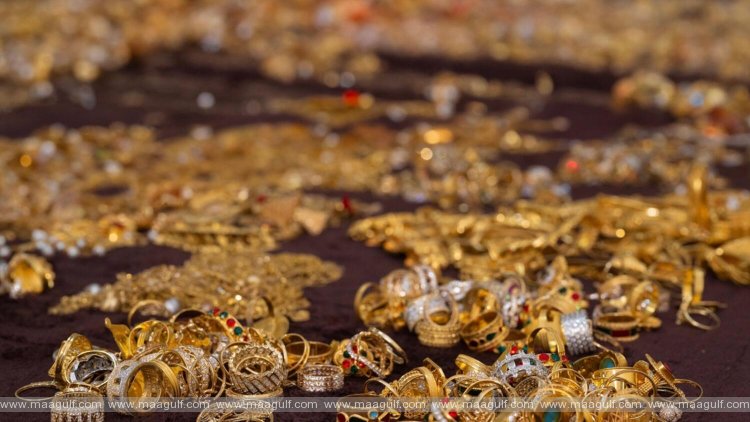 బంగారం స్మగ్లింగ్ ఆపరేషన్‌ భగ్నం.. Dh800,000 విలువైన ఆభరణాలు స్వాధీనం
