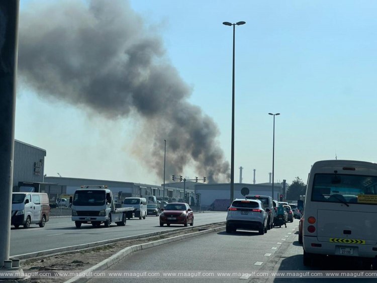 దుబాయ్‌లోని అల్‌ కూజ్ లో భారీ అగ్నిప్రమాదం