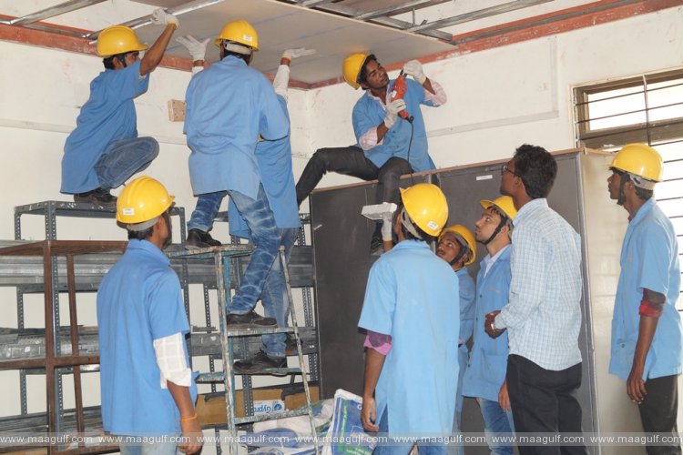 స్కిల్ ట్రైనింగ్ ద్వారా నిరుపేద యువతకు జీఎంఆర్ వరలక్ష్మి ఫౌండేషన్ సాధికారత