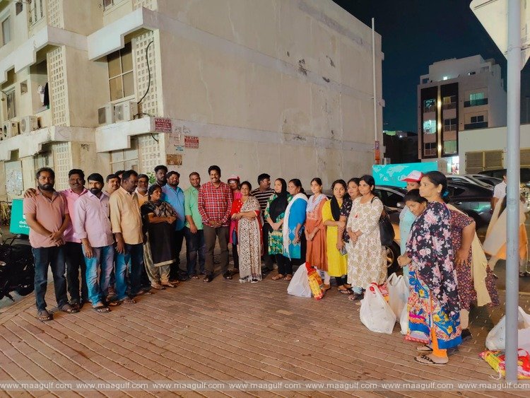 దుబాయ్: వైఎస్సార్సీపీ ఆధ్వర్యంలో నిత్యావసర సరుకుల పంపిణీ