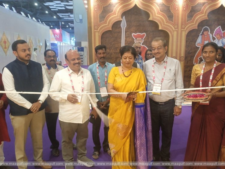 పెట్టుబడి అవకాశాలను ప్రోత్సహించేలా ఆప్కో, లేపాక్షి స్టాల్స్‌ ఏర్పాటు