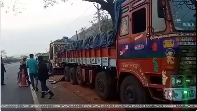 ఏపీలో ఆర్టీసీ బస్సు బీభత్సం..నలుగురి మృతి