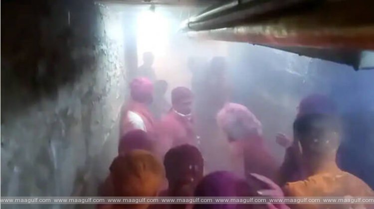 1 మహాకాల్ ఆలయంలో హోలీ వేడుకల్లో మంటలు..