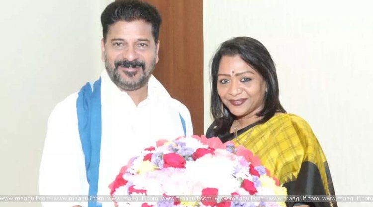 1 కాంగ్రెస్లో చేరిన హైదరాబాద్ మేయర్ విజయలక్ష్మి