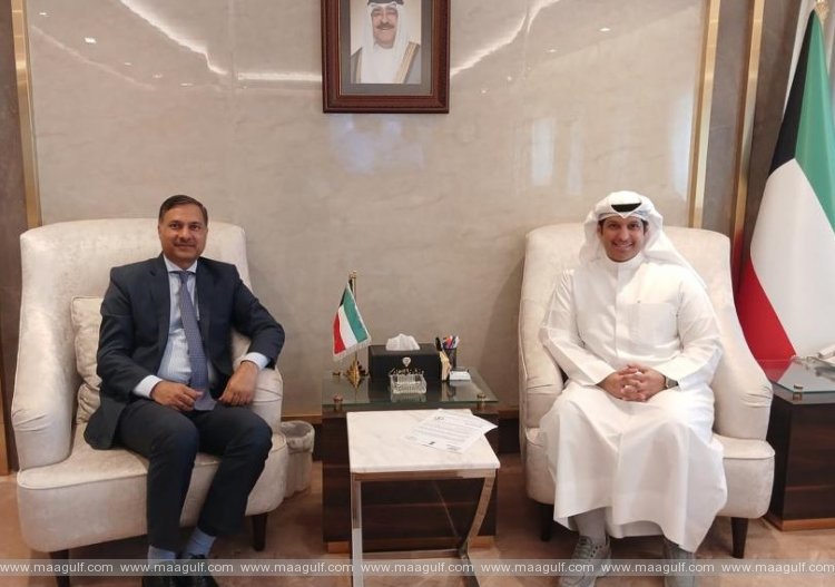 Indian-Ambassador-called-on-Kuwait-Minister-of-Information