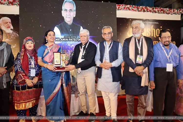 1 \'డా.నూర్ అమ్రోహ్వి అవార్డు\' అందుకున్న నజ్నీన్ అలీ నాజ్