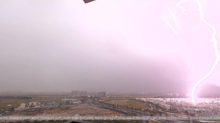 యూఏఈలో వరదలు, వర్షాలు.. కొనసాగుతున్న రవాణా కష్టాలు