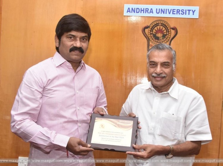 1 ఆచార్య యార్లగడ్డ లక్ష్మీ ప్రసాద్ కి జాతీయ పురస్కారం