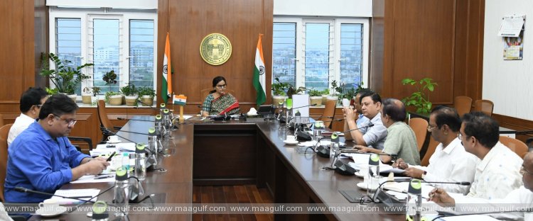 1 నీటి సరఫరాలో అంతరాయాలు రాకుండా జాగ్రత్త వహించాలి: ప్రధాన కార్యదర్శి శాంతి కుమారి