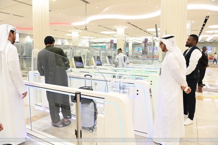 20 During bad weather, Dubai assisted over 400,000 passengers with quality service across airports and ports
