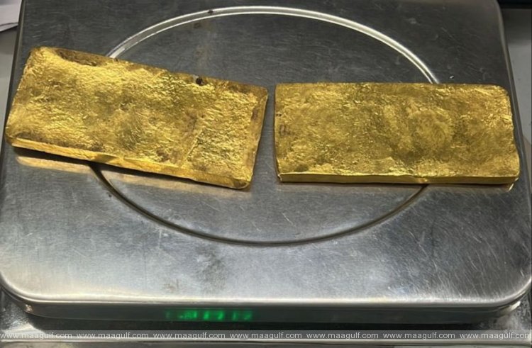 అక్రమంగా బంగారం తరలిస్తూ పట్టుబడ్డ వ్యక్తి