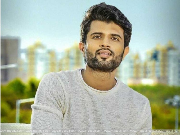 9 200 కోట్లు ఎప్పుడు కొల్లగొడతావ్ విజయ్.?