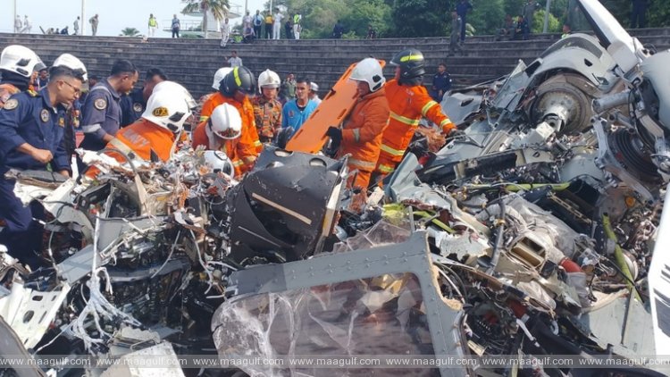 Two helicopters collided in the air..10 people died