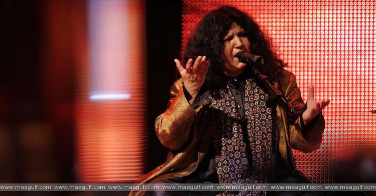Abida Parveen-Sufiyana Live in Dubai