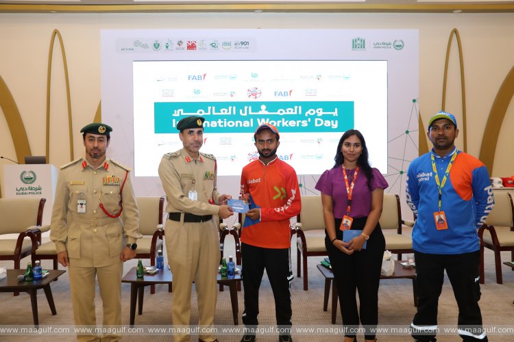 20 Dubai Police Marks International Workers\' Day with \'Talabat\' Riders