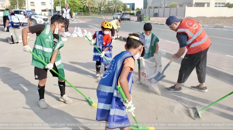 Dubai Police and Municipality Join Hands for \'An Hour with the Cleaning Professional\'