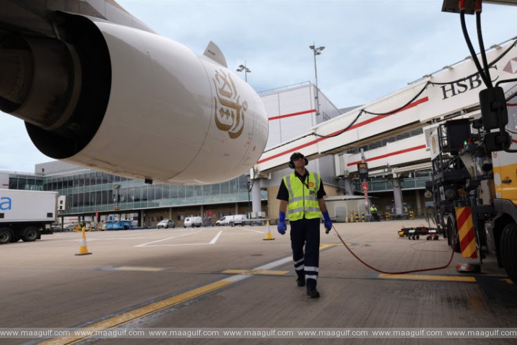 20 Emirates begins operating with SAF at London Heathrow Airport