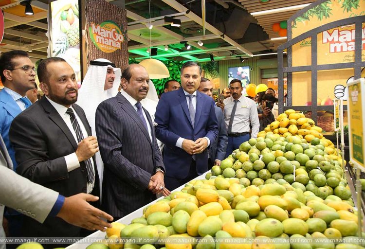 LuLu-Hypermarket-brings-a-taste-of-the-tropics-with-Mango-Mania