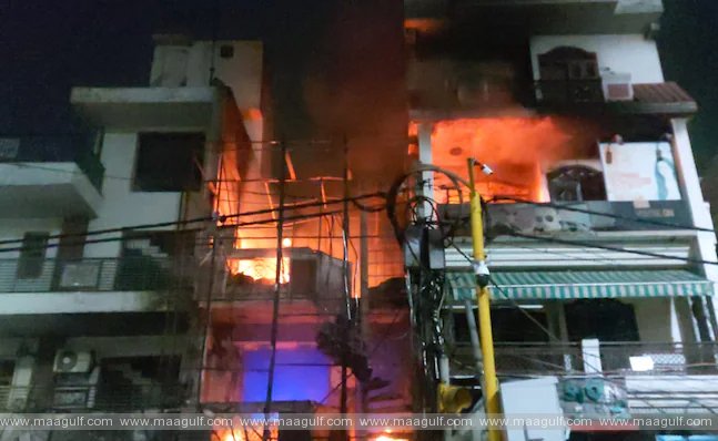1 బేబీ కేర్ హాస్పిటల్లో అగ్నిప్రమాదం...ఆరుగురు శిశువులు మృతి