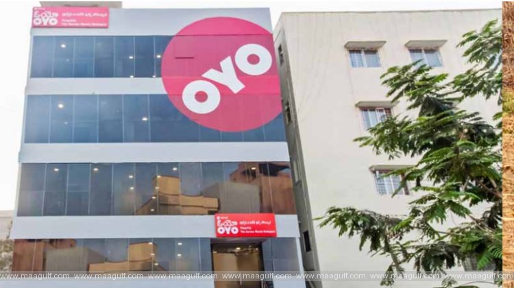 Huge fire accident at OYO Hotel in Hyderabad