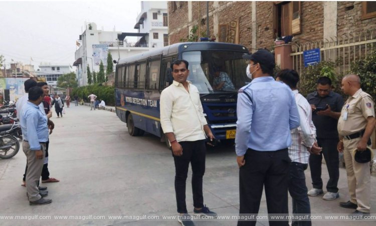 ఢిల్లీ లోని నాలుగు ఆస్ప‌త్రుల‌కు బాంబు బెదిరింపులు