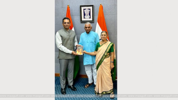 1 ఒమన్ను సందర్శించిన ప్రముఖ భారతీయ సామాజిక కార్యకర్తలు