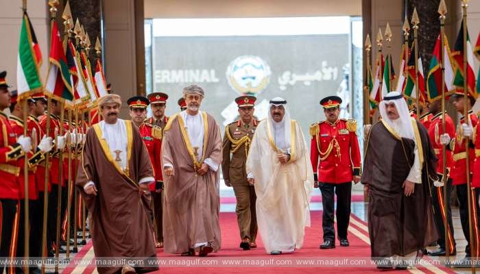His Majesty the Sultan leaves Kuwait