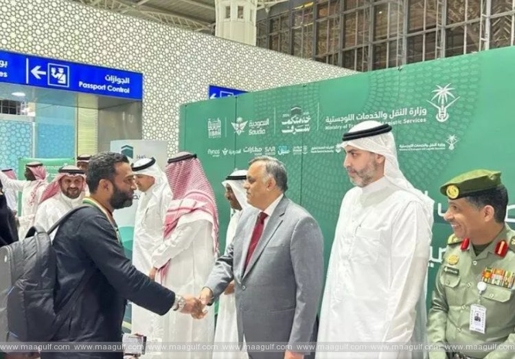 Saudi-Transport-Minister-welcomes-first-group-of-Hajj-pilgrims