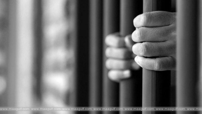 \'అర్ధరాత్రి దొంగ\'కు ఏడాది జైలు, జరిమానా