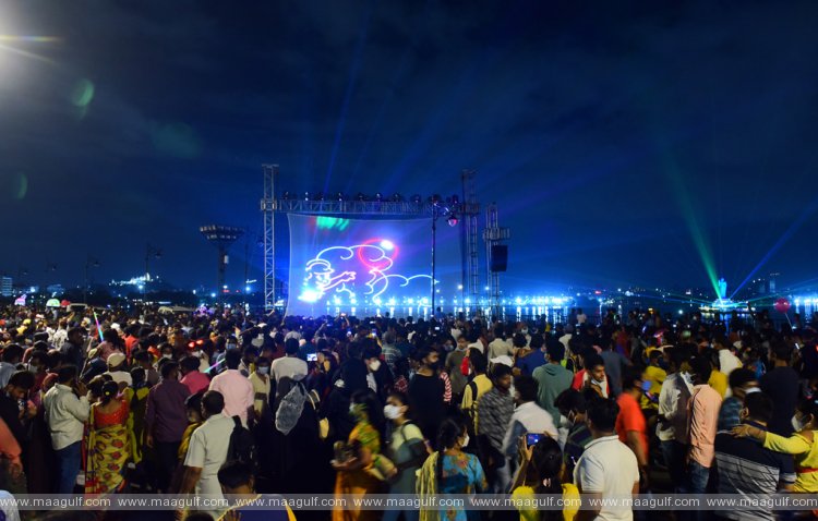 ట్యాంక్‌బండ్ వద్ద భారీ కార్నివాల్