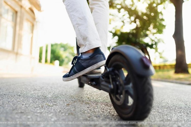 ఈ-స్కూటర్, సైకిల్ ప్రమాదాల్లో నలుగురు మృతి, 25 మందికి గాయాలు