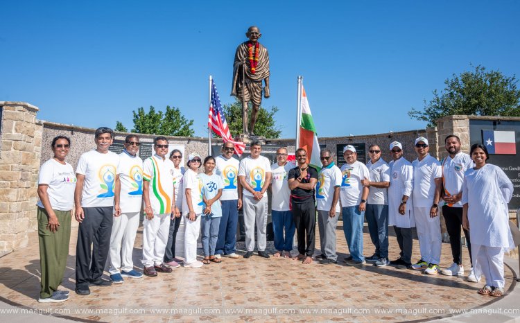 1 అమెరికాలో ఘనంగా అంతర్జాతీయ యోగా దినోత్సవ వేడుకలు