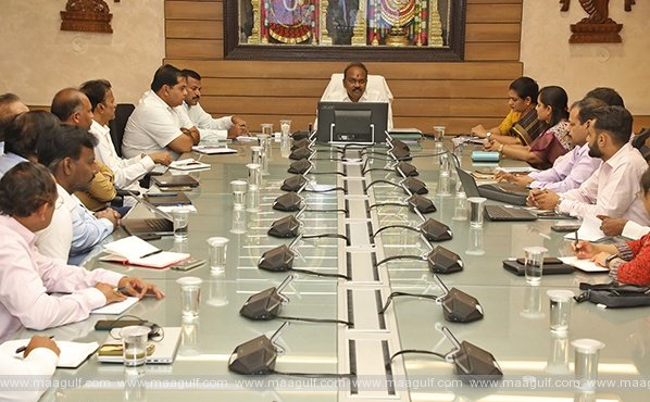 టీటీడీ ఆన్లైన్ అప్లికేషన్లకు ఆధార్ అనుసంధానం ద్వారా దళారీ వ్యవస్థ నియంత్రణ: TTD EO