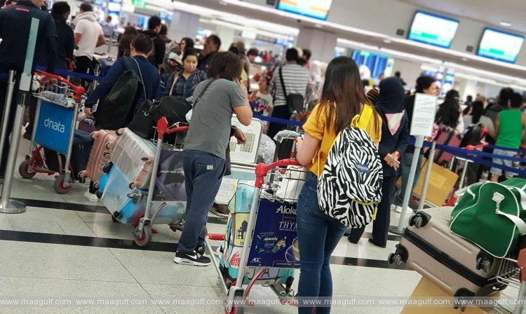 ప్రయాణికులు షాక్..300 శాతం పెరిగిన విమానయాన ఛార్జీలు..!